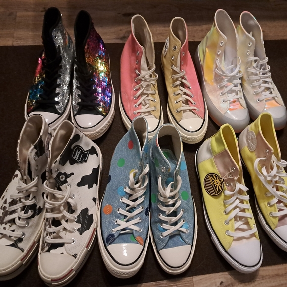 6 pairs of converse - Picture 1 of 7